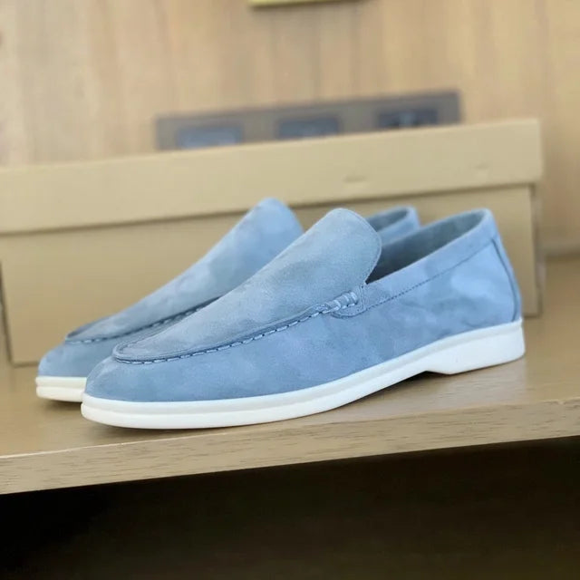 Gerlina – Klassische Slipper mit Kontrastsohle
