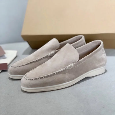 Gerlina – Klassische Slipper mit Kontrastsohle