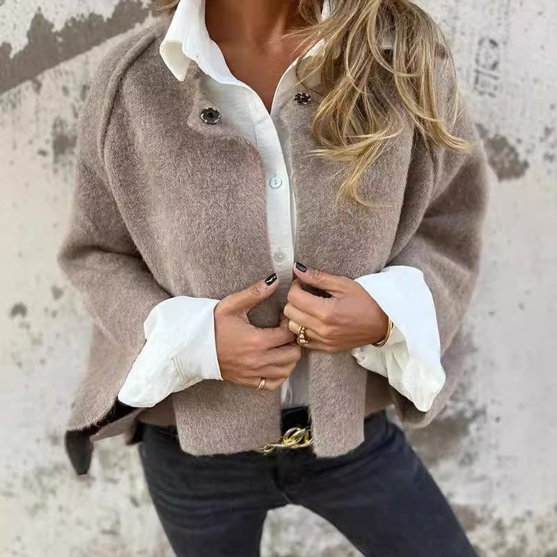Elise - Kurze Jacke mit eleganten ausgestellten Ärmeln